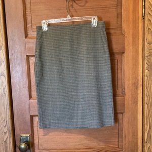 Premise Studio Plaid Skirt (Size 6)
